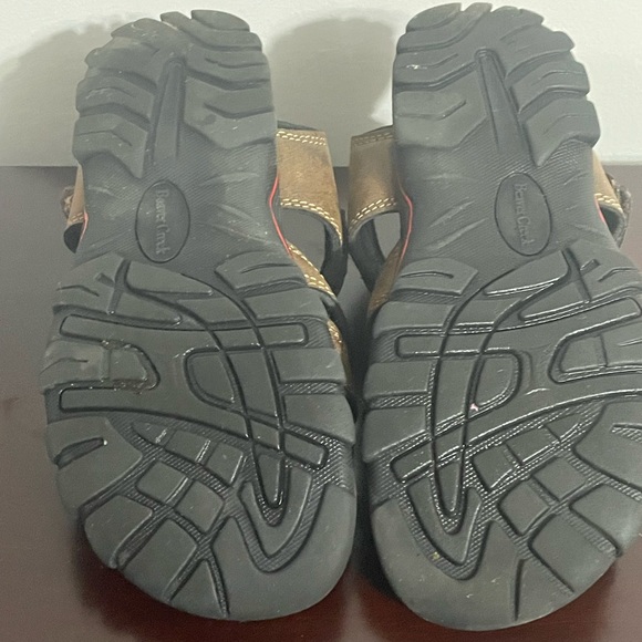 Boys Beaver Creek Sandals - Size 1 - Picture 11 of 11